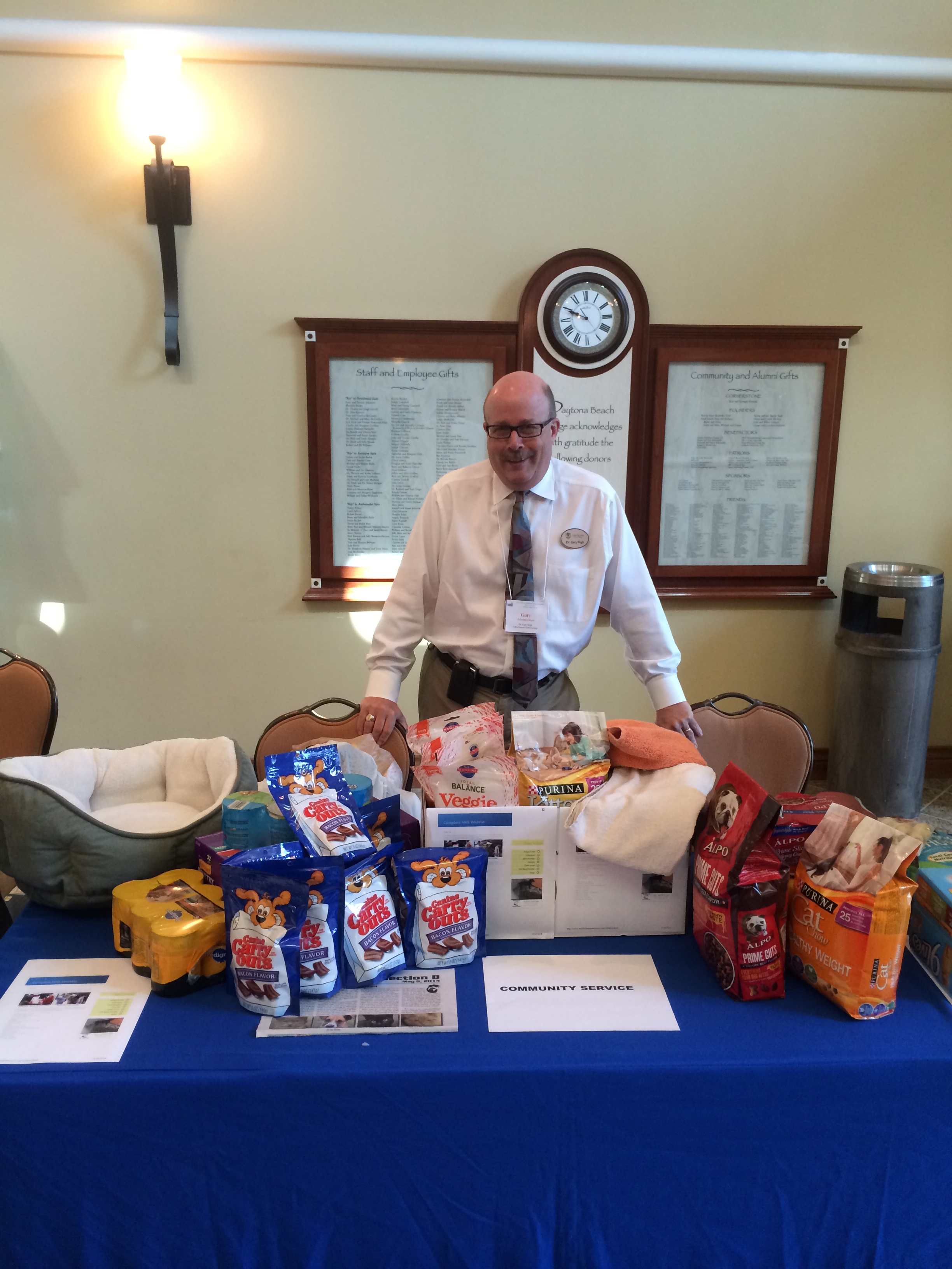 Dr. Gary Sligh and AFC donations for the Halifax Humane Society Dr. Gary Sligh and AFC donations for the Halifax Humane Society